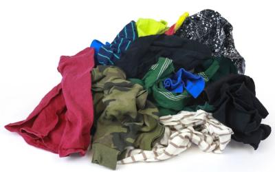 #50 BOX OF TSHIRT RAGS 191